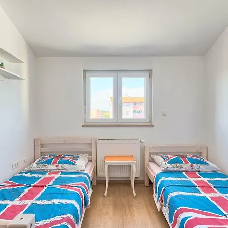 Apartmán Sara-naomi With Private Parking Place